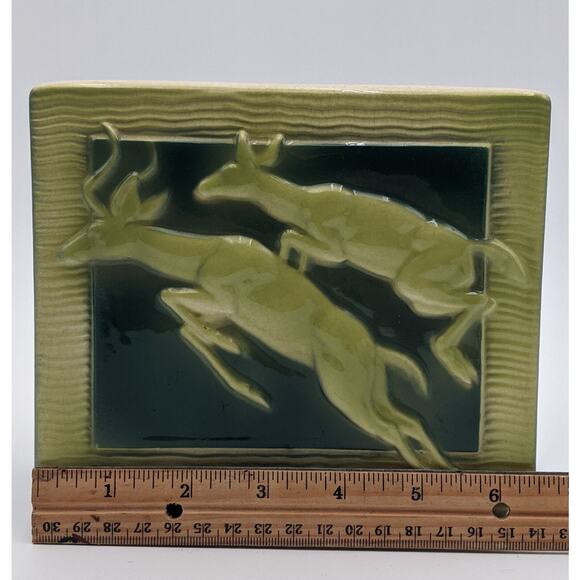 Vintage Royal Copley Pottery Vase Leaping Deer Relief Green Mid Century - Picture 7 of 7